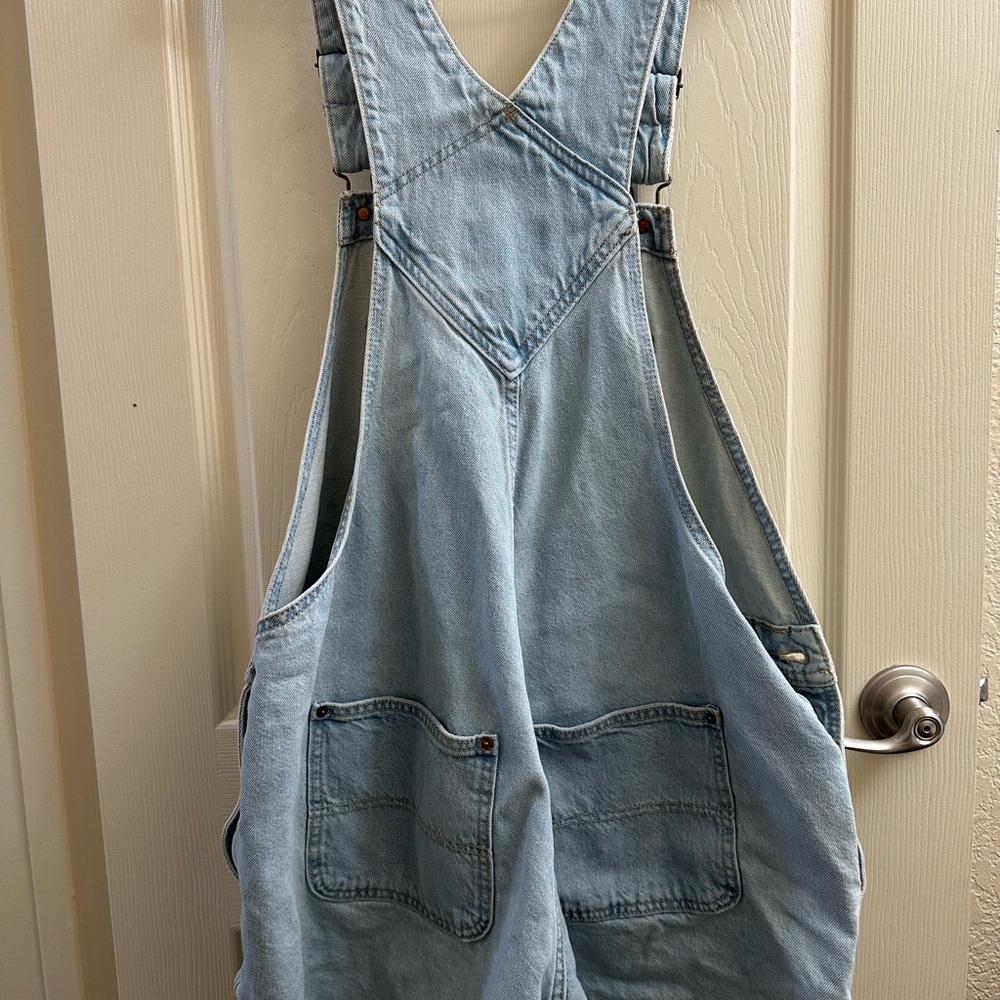 Old Navy Light Blue Denim Apparel - Picture 3 of 4